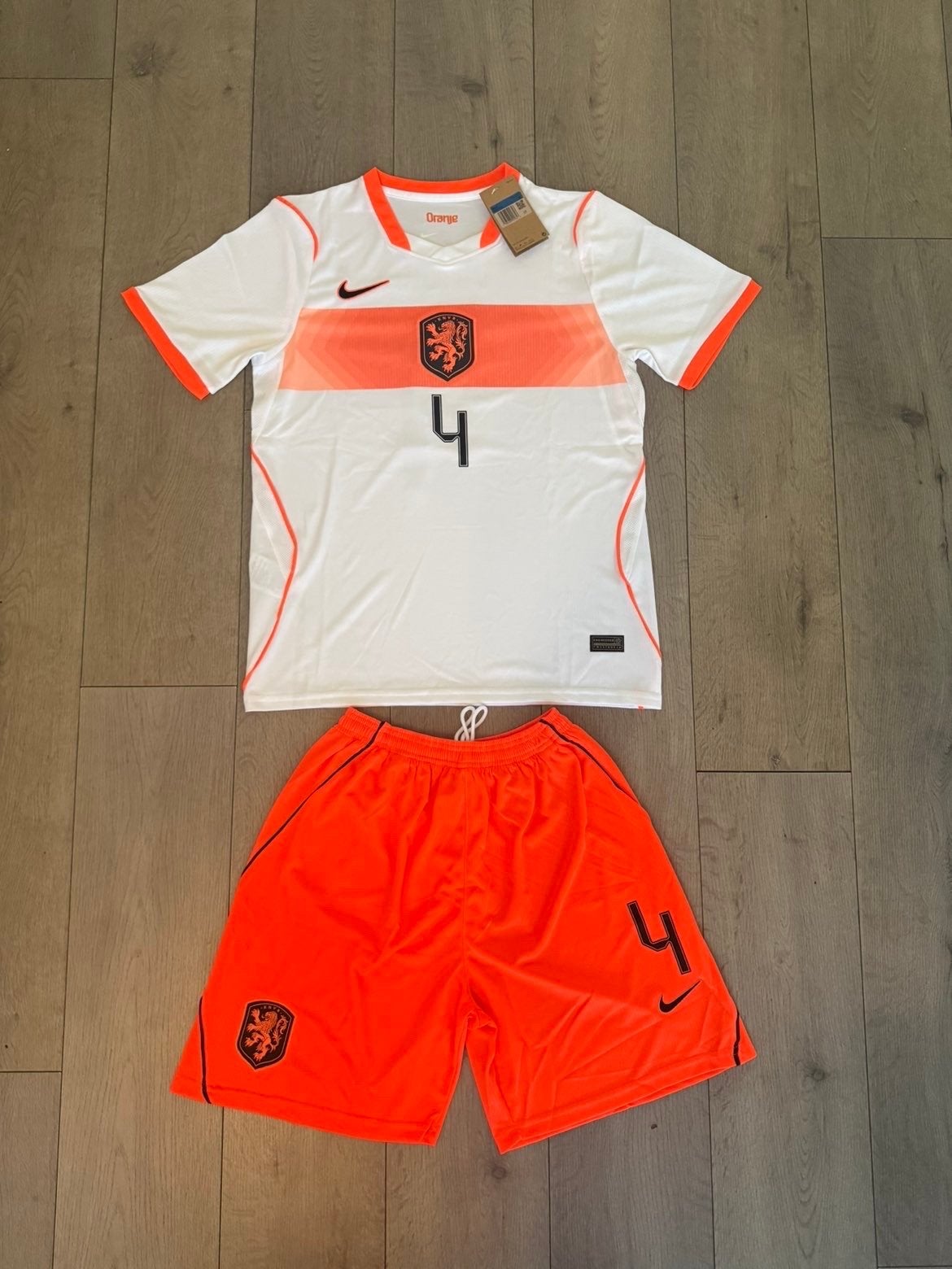 Oranje Nike Thuistenue Virgil van Dijk Maat M, Maat M, Ophalen of Verzenden, Nieuw, Set