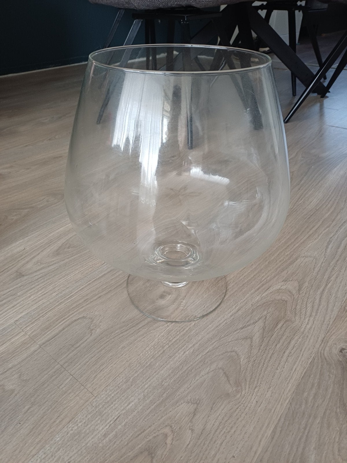 Grote glazen vaas/windlicht op voet, Huis en Inrichting, Ophalen, Op voet, Transparant, Glas