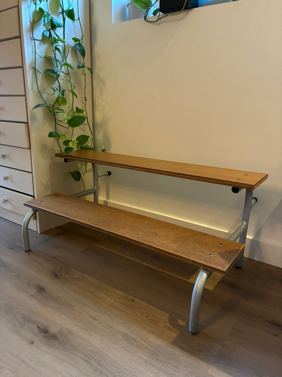 Bordtrapje / opstapje / vintage schooltrapje, Ophalen, Zo goed als nieuw, Hout