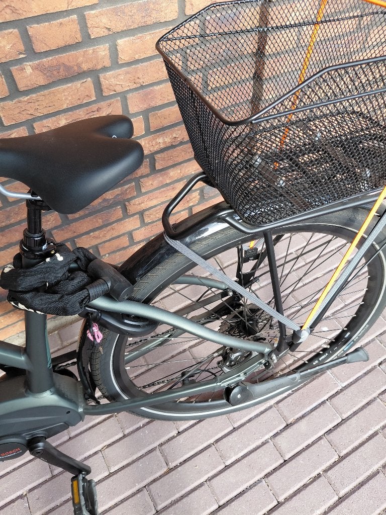 Stella elektrische fiets met Bosch motor en mand, Zo goed als nieuw, 51 tot 55 cm, 50 km per accu of meer, Ophalen