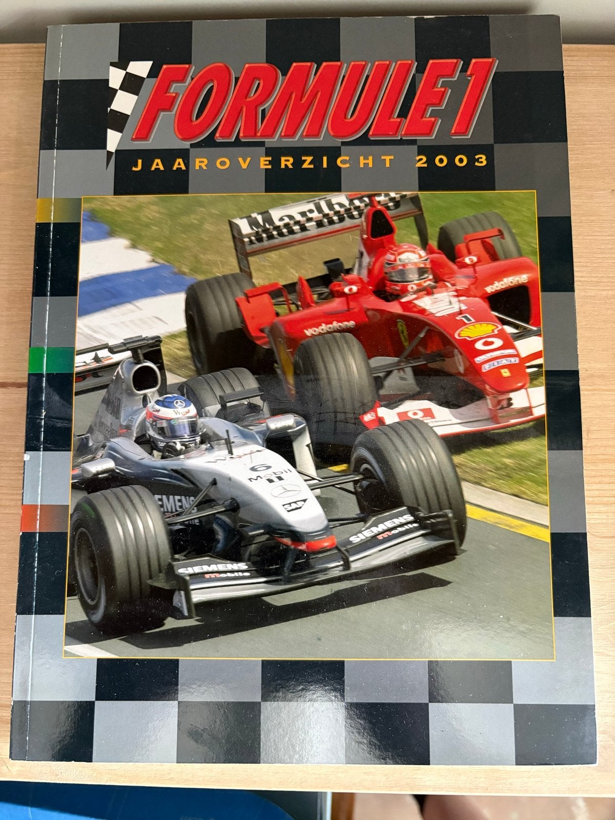 Formule 1 Jaaroverzicht 2003 - Boek, Ophalen of Verzenden, Zo goed als nieuw, Algemeen
