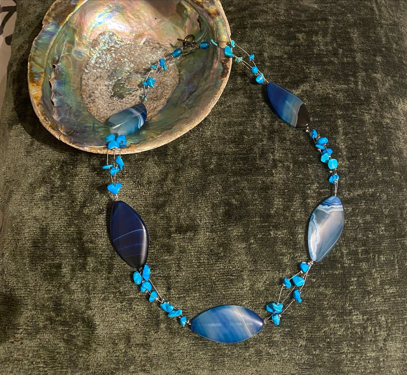 Handgemaakte ketting met turkoois en Agaat edelstenen, Sieraden, Tassen en Uiterlijk, Kettingen, Blauw, Nieuw, Ophalen of Verzenden