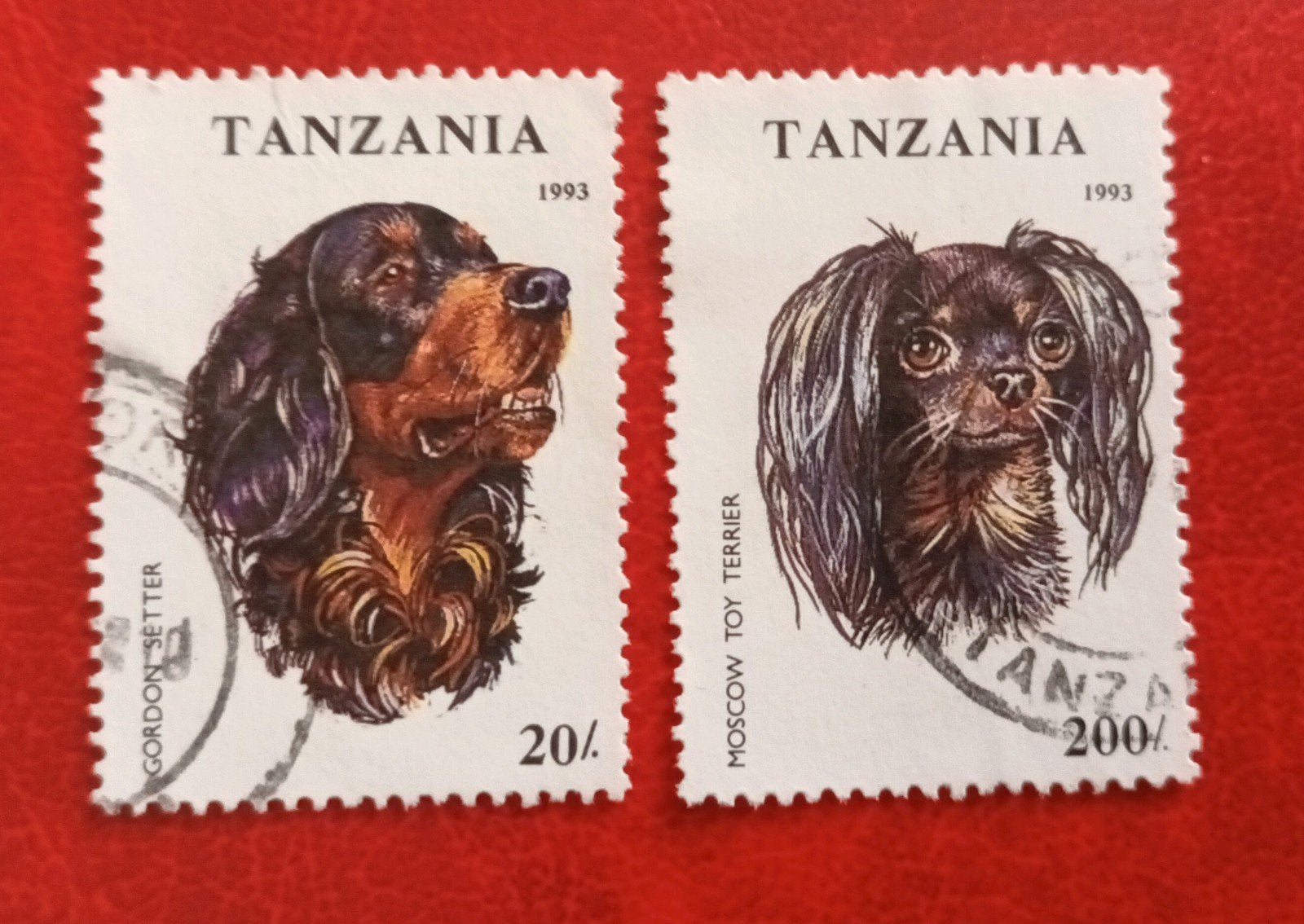 Tanzania 1993 ,2 pzs  honden, Verzenden, Tanzania, Gestempeld