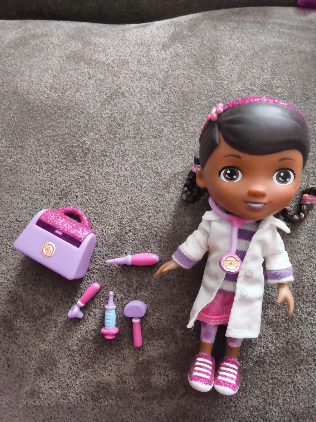 Dokter speelset met pop en accessoires - speelgoeddokter, Kinderen en Baby's, Ophalen of Verzenden, Gebruikt, Overige typen