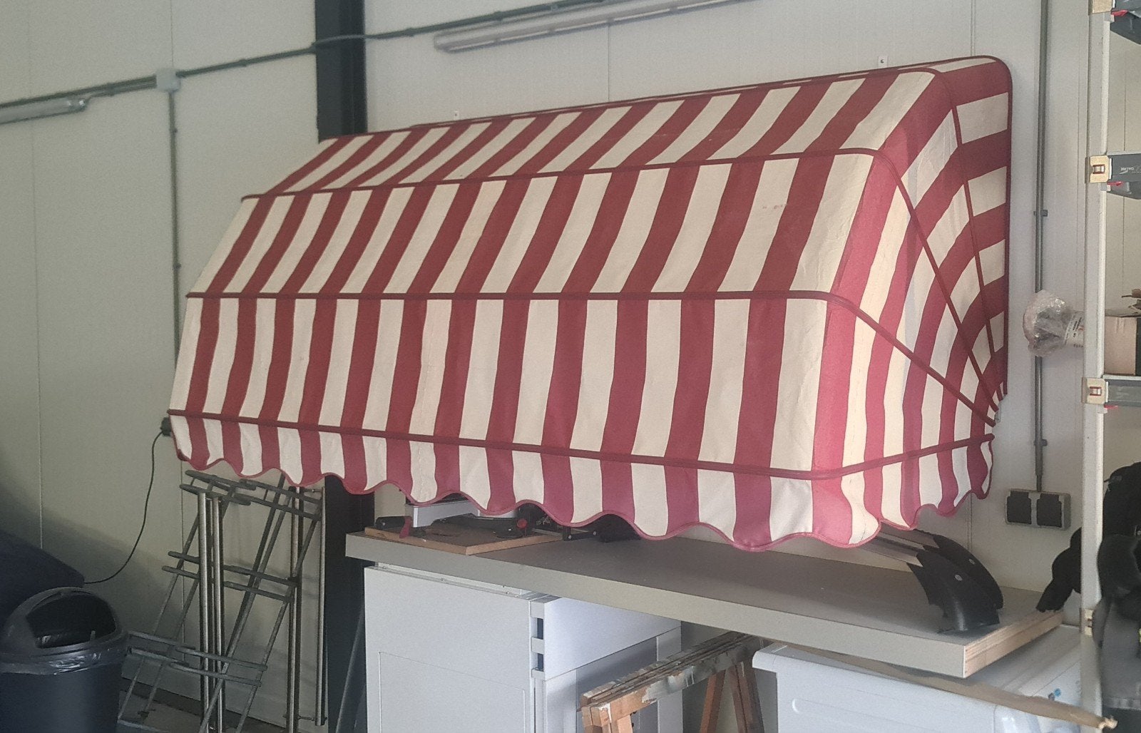 Markies rood-wit gestreept, zgan aluminium frame, Tuin en Terras, Zonneschermen, Ophalen, Markies, Minder dan 150 cm, Minder dan 250 cm