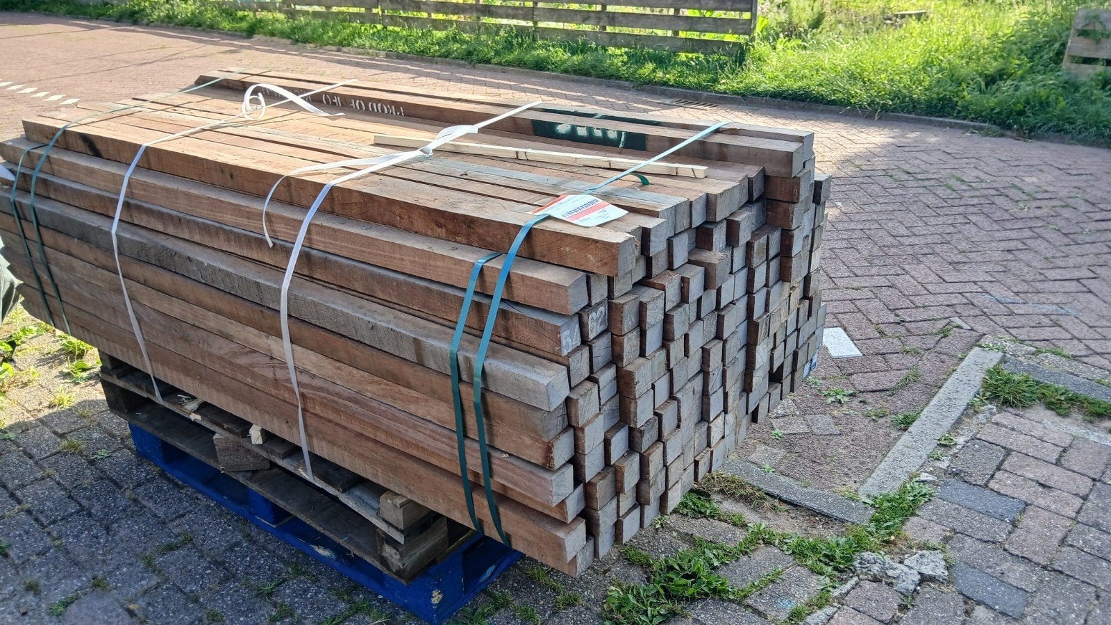 Azobe hardhouten palen 50x50x200 met punt, Ophalen, Nieuw, 200 tot 250 cm, 50 mm of meer