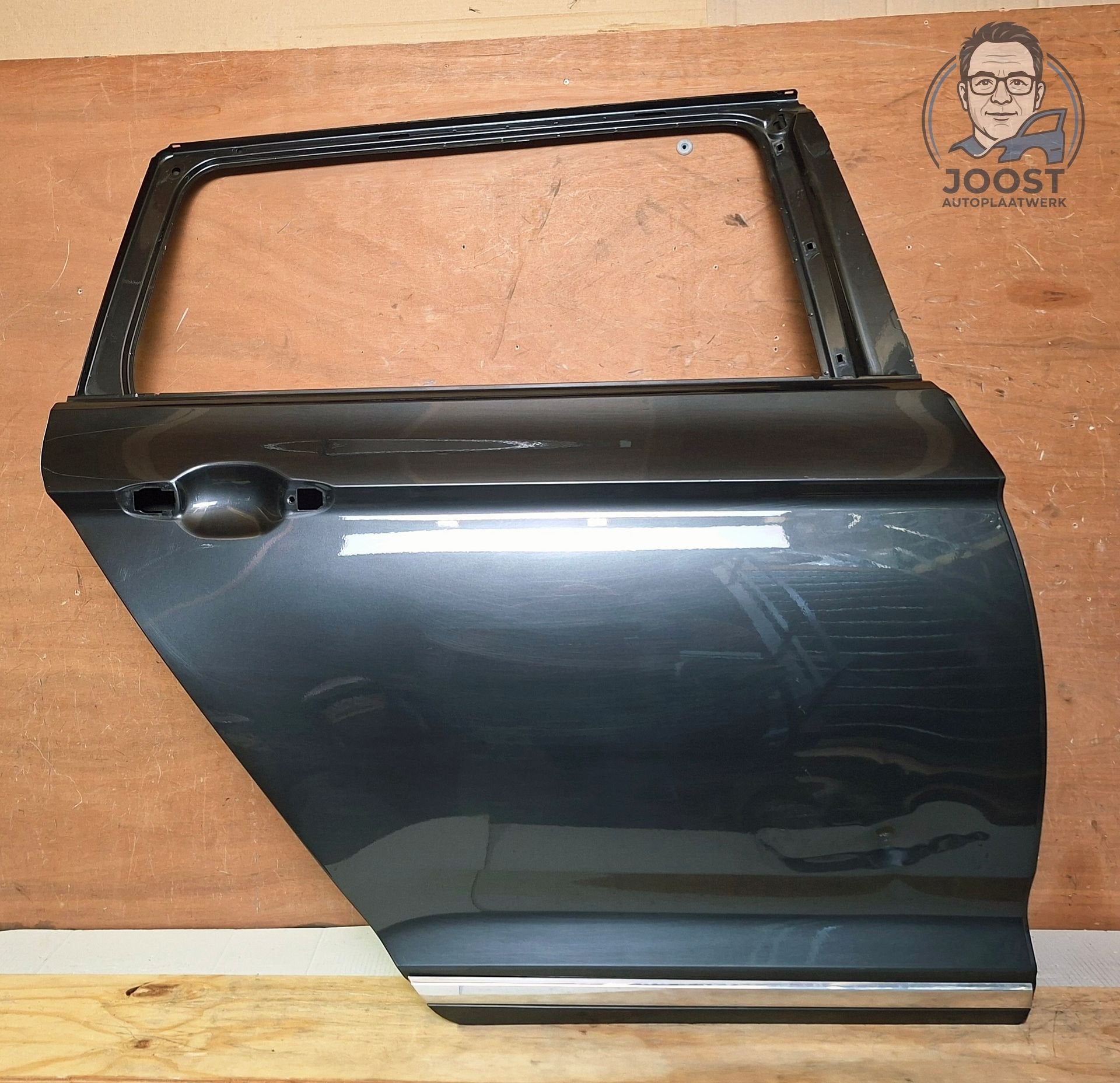 Portier deur rechtsachter VW Passat Variant B8 vanaf 2014, Gebruikt, Herkomst onderdeel bekend, Achter, Ophalen of Verzenden