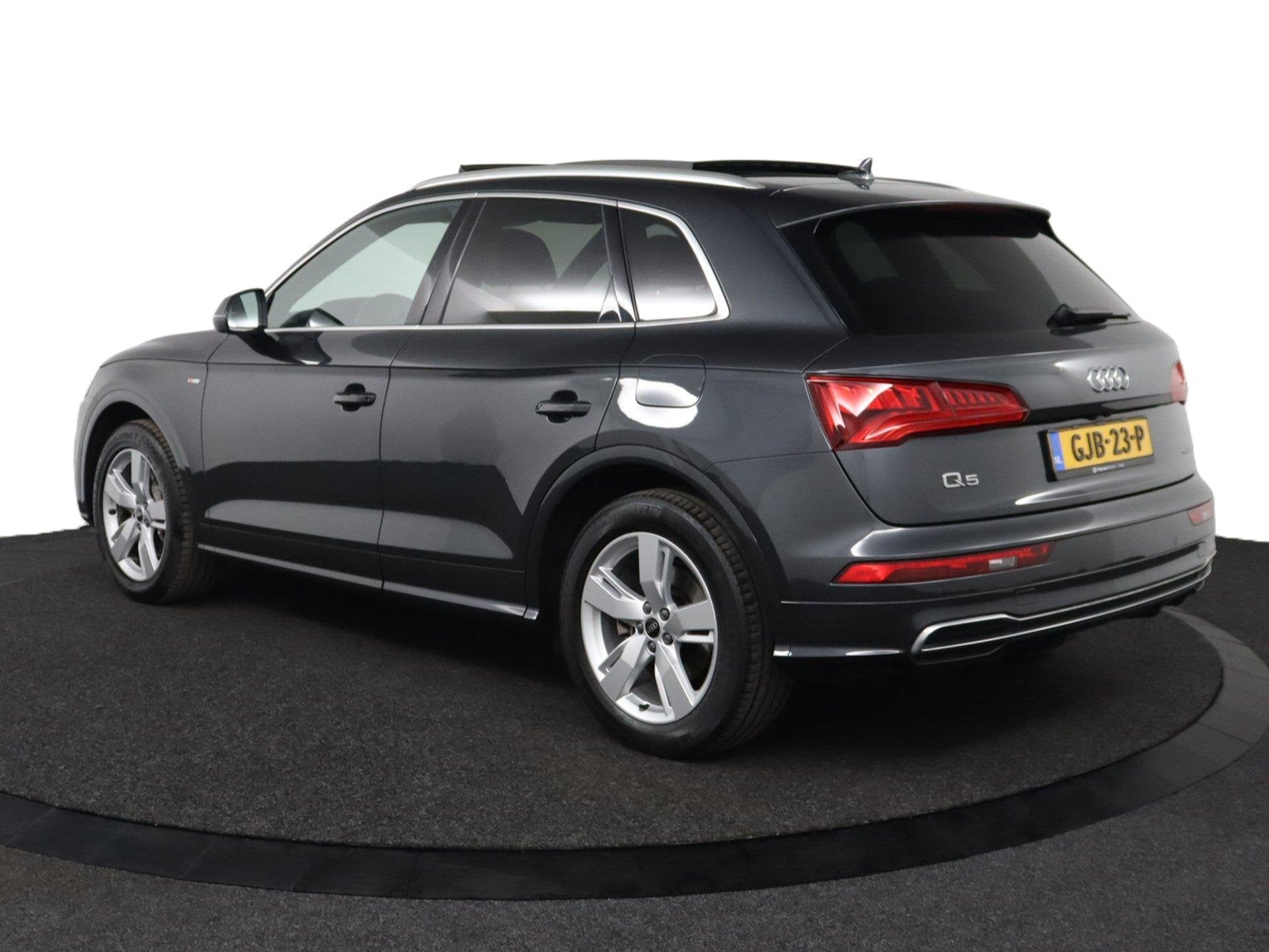 Audi Q5 50 TFSI e quattro S edition |DOH|Pano|Trekhaak|Lucht, Auto's, Automaat, 4 cilinders, Leder en Stof, Bedrijf