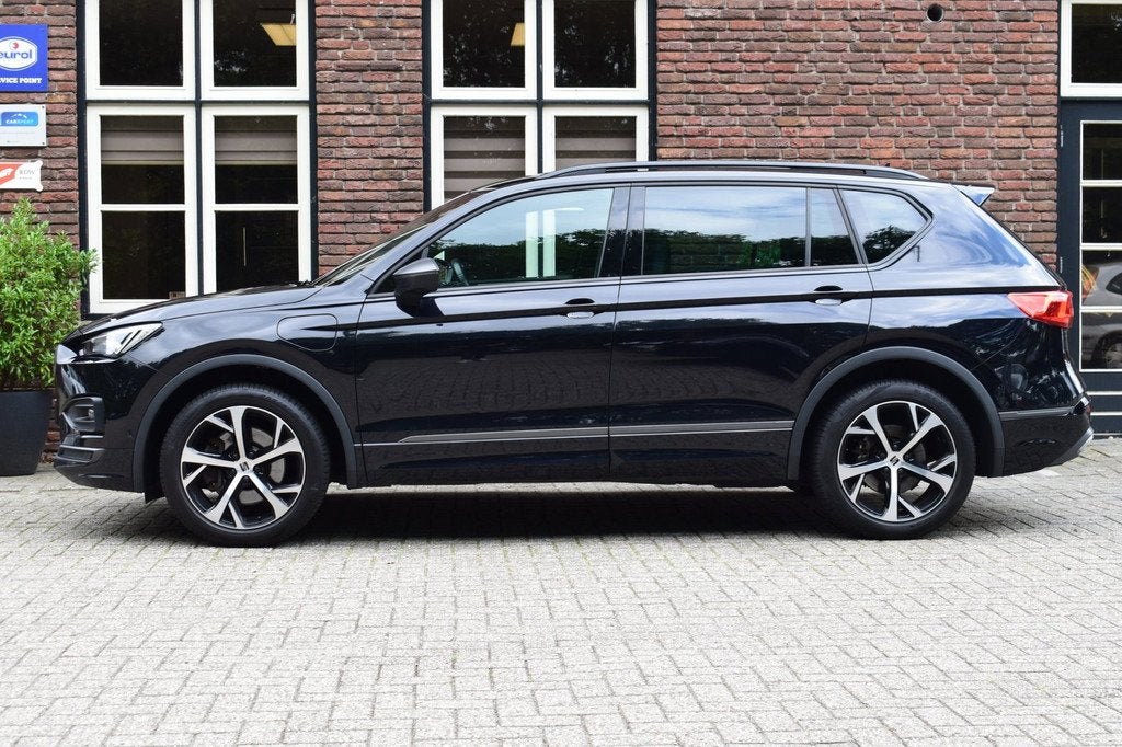 Seat TARRACO 1.4 TSI e-Hybrid PHEV FR Trekhaak | 360Cam | Ke, Auto's, Seat, 4 cilinders, Zwart, Plug-in hybride, Hybride Elektrisch/Benzine