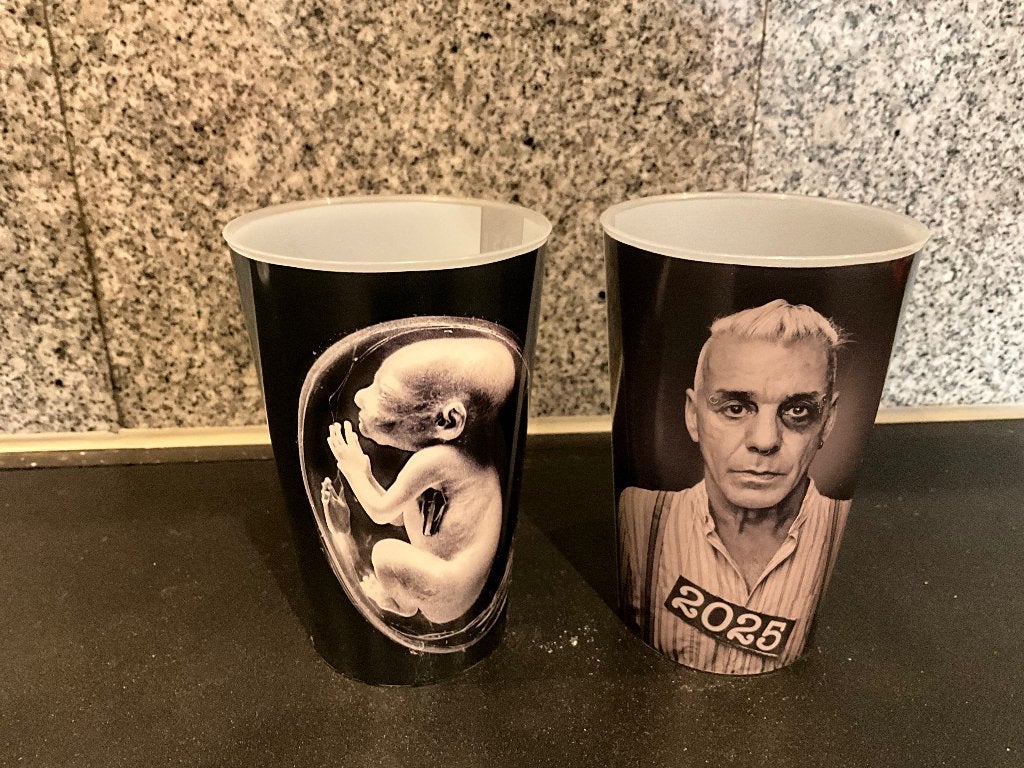 2 bekers van Till Lindemann {zanger Rammstein}, Verzamelen, Nieuw, Ophalen of Verzenden, Emmen, Regina