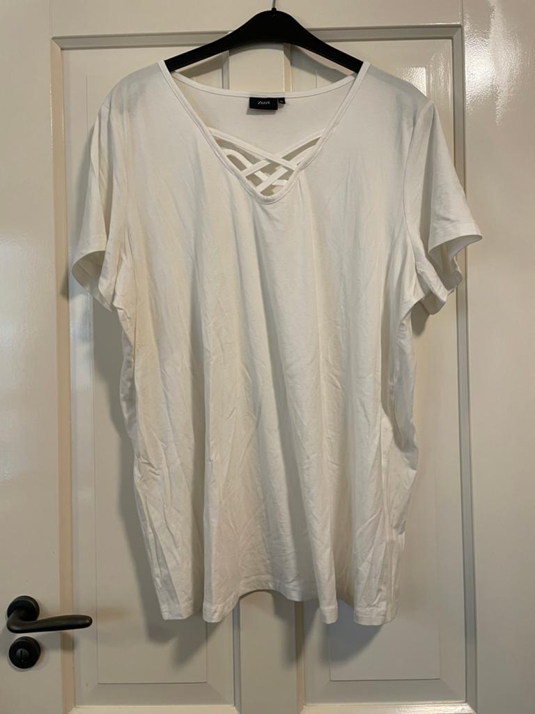 Zizzi Wit T-shirt met Gekruiste Halslijn - Maat 54/56 (XL), Ophalen of Verzenden, Zo goed als nieuw, Wit, Shirt of Top