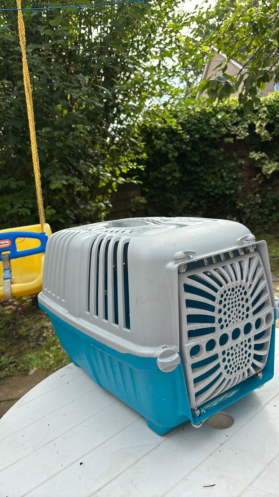 Transportbox kat / kleine hond - blauw wit - stevig, Ophalen of Verzenden, Zo goed als nieuw