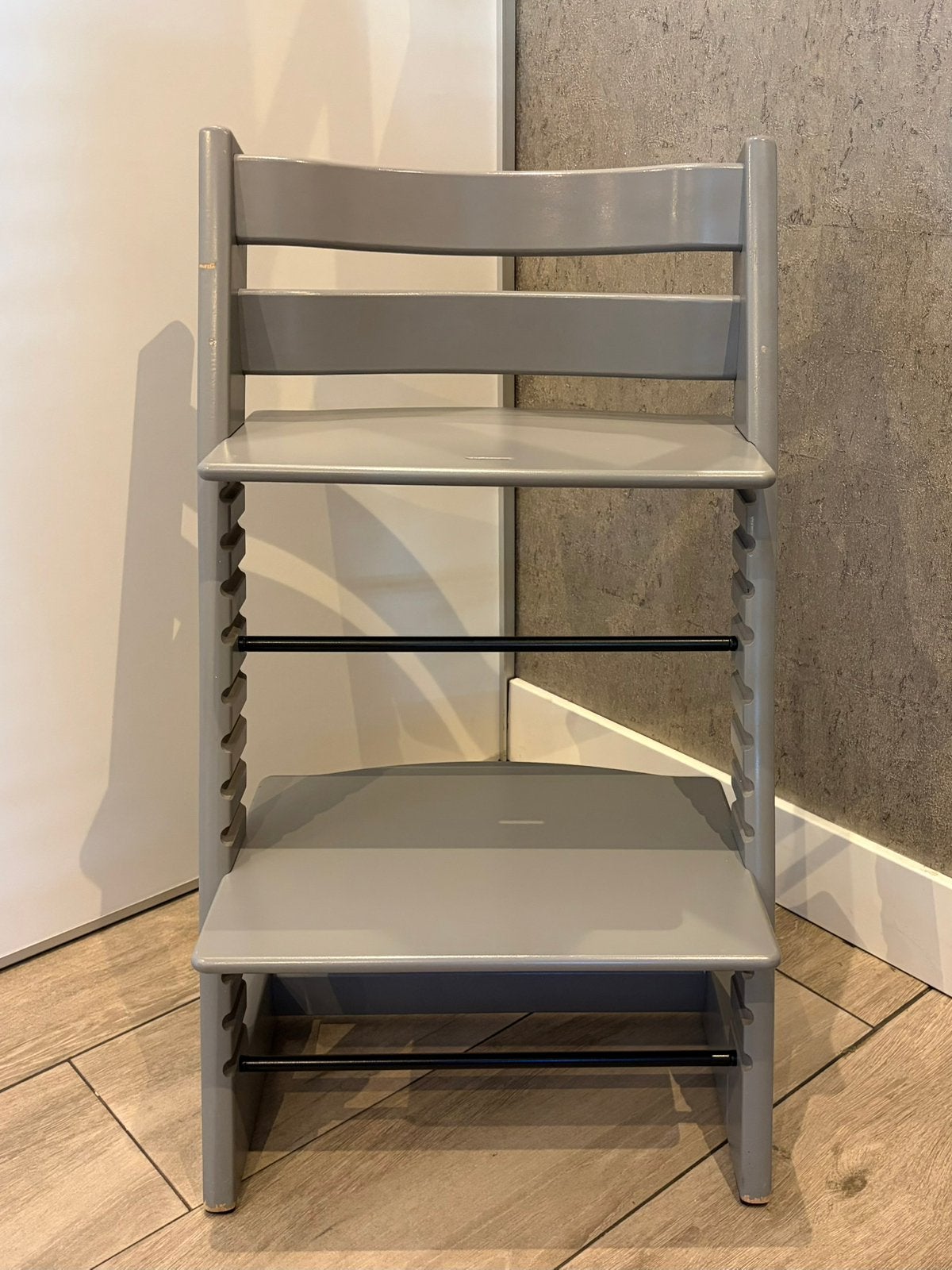Stokke Tripp Trapp – nieuwste model – Storm Grey, Kinderen en Baby's, Ophalen of Verzenden, Zo goed als nieuw, Meegroeistoel