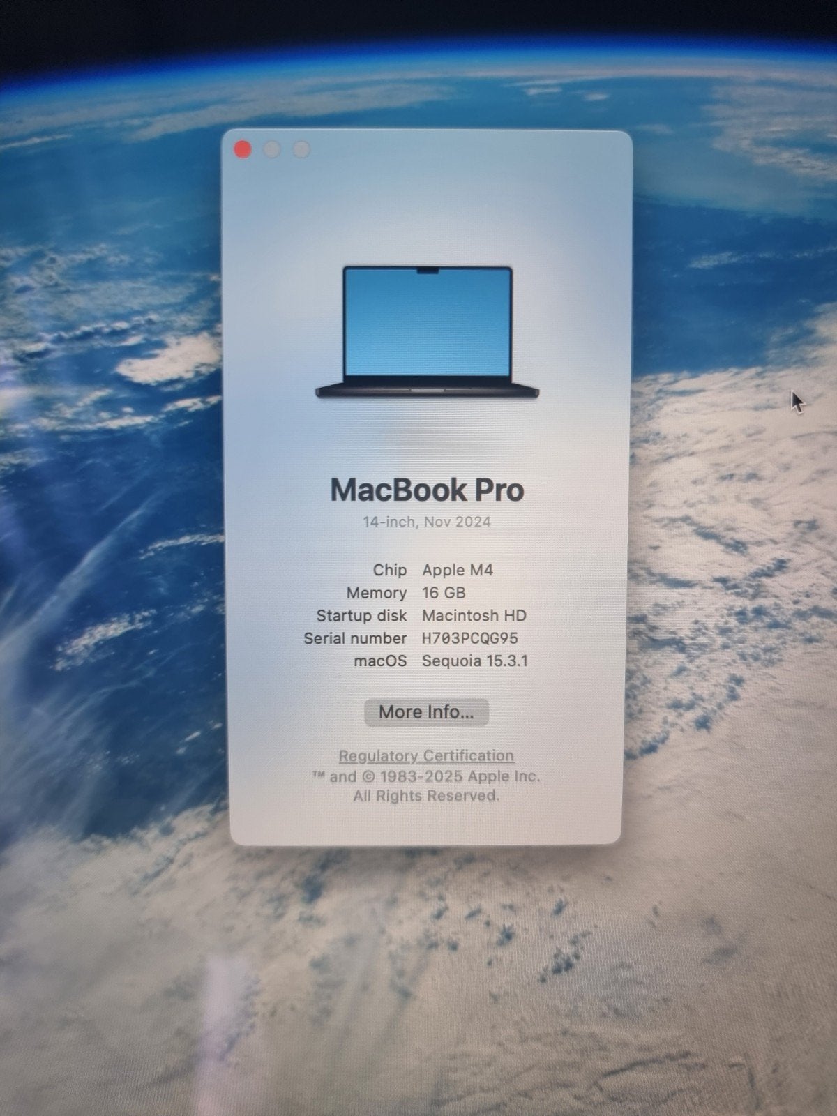 Foto 5 van MacBook Pro M4 2024 14 inch - Nieuwstaat