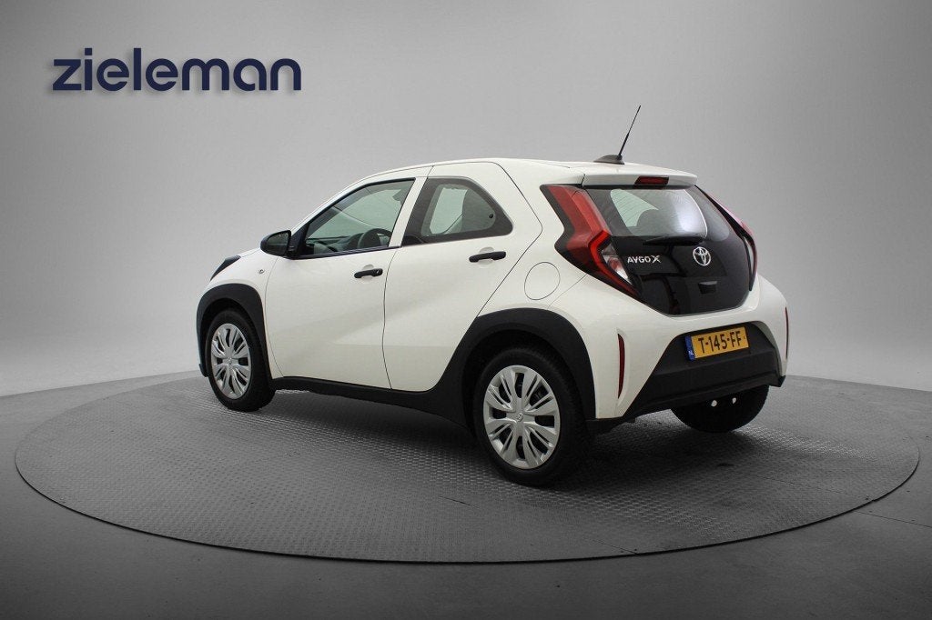 Toyota AYGO X 1.0 VVT-i MT - Carplay, Adaptive Cruise, Airco, 31 €/maand, Met garantie (alle), 4 stoelen, Wit