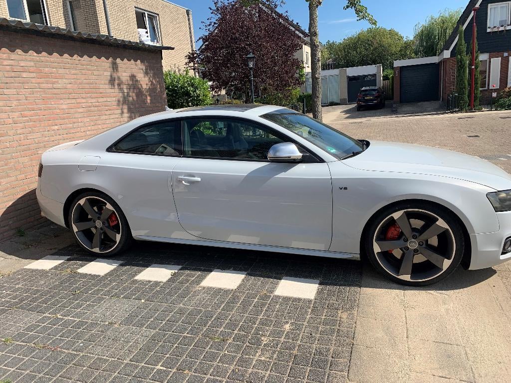 Audi S5 4.2 FSI 260KW Coupe Quattro 2007 Suzuka Grey, Auto's, Audi, 8 cilinders, 4 stoelen, Alcantara, Wit
