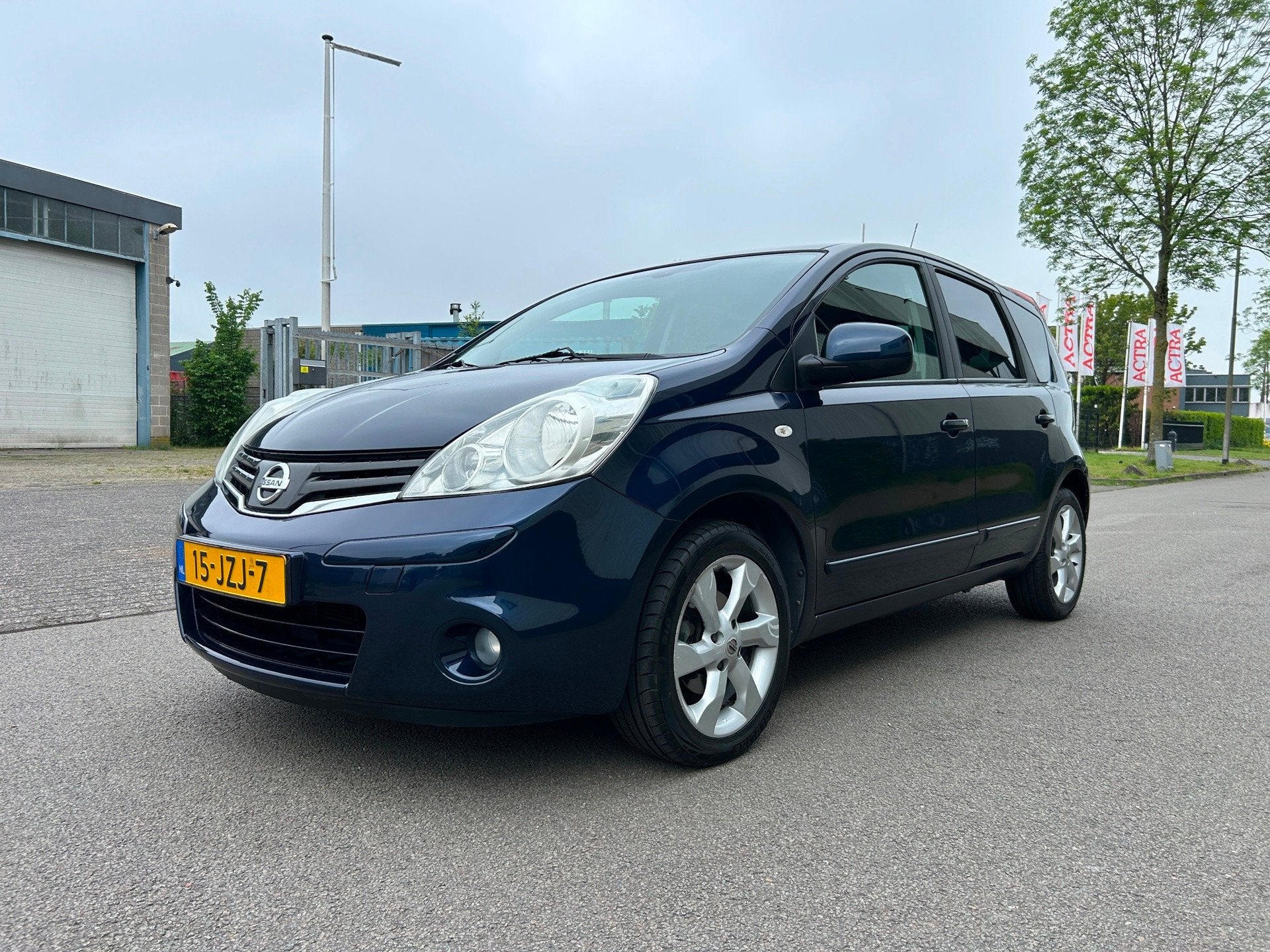 Nissan Note 1.6 Acenta Airco/Cruise/Bluetooth/PDC, Auto's, Nissan, Gebruikt, 4 cilinders, Blauw, 49 €/maand