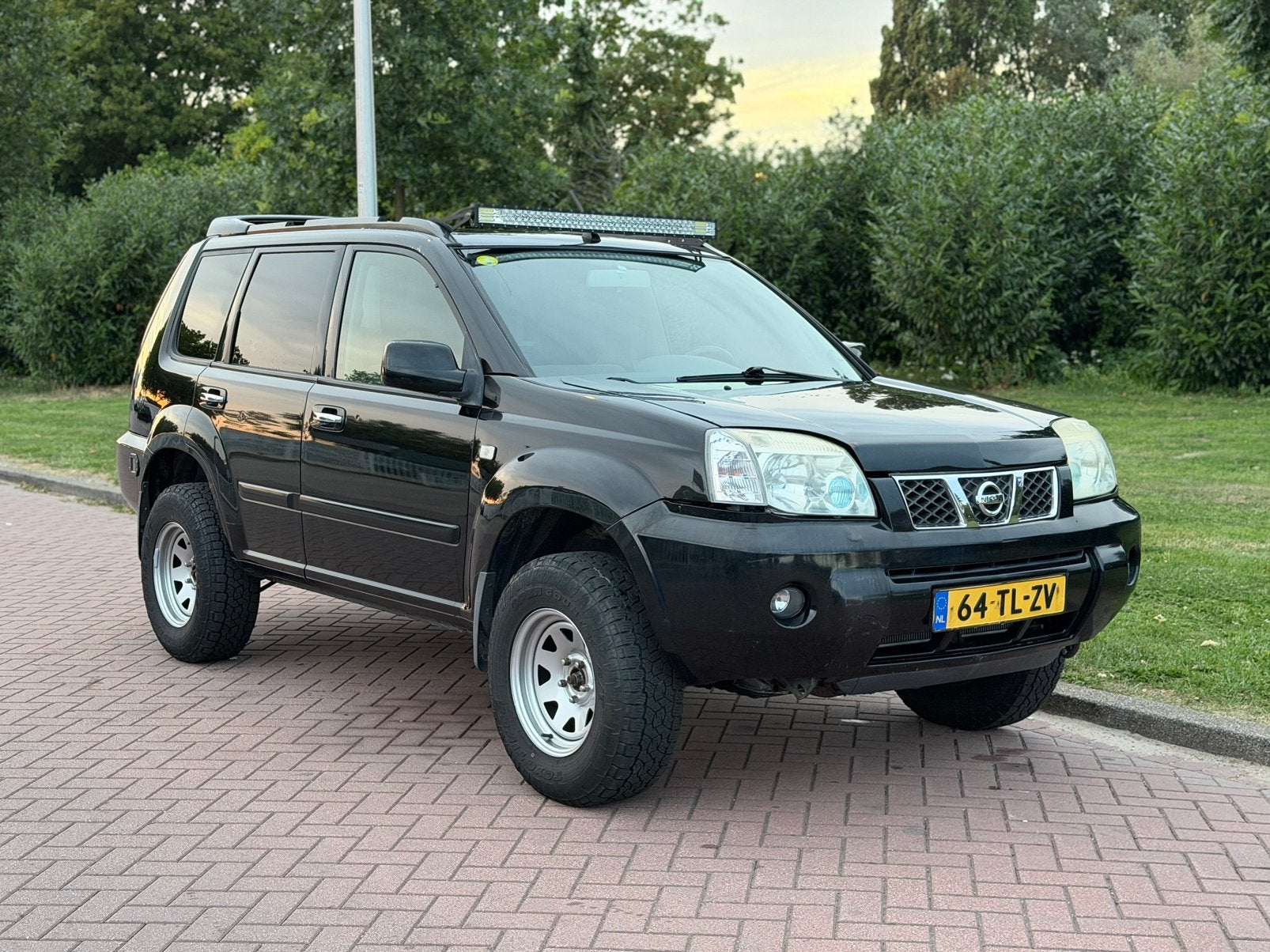 Nissan X-Trail 2.5 AUT AWD Offroad 4x4, Auto's, Nissan, Automaat, 1350 kg, Stof, 164 pk