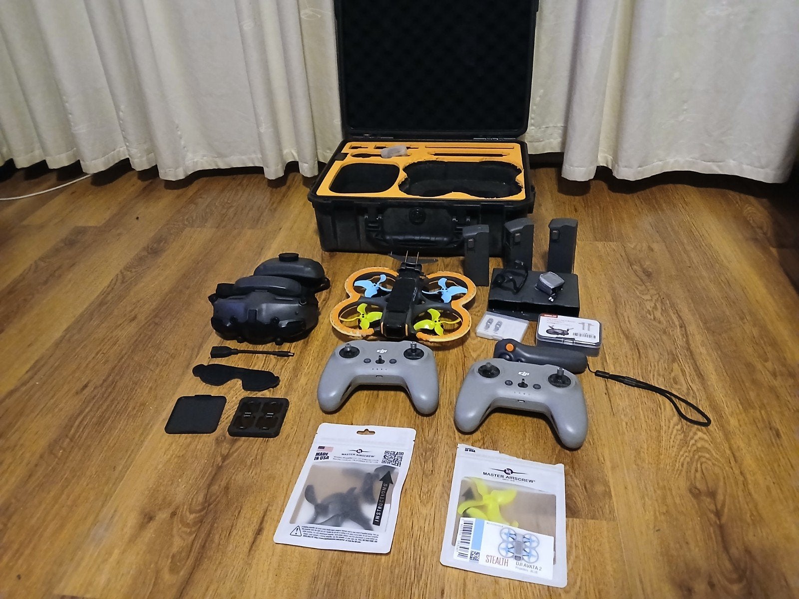 DJI AVATA 2, Ophalen, Zo goed als nieuw, Met 3 controllers of meer, Overige modellen