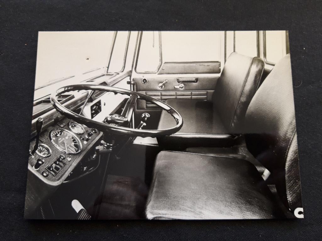 Persfoto DAF F 198 kantelcabine interieur, Ophalen of Verzenden, Zo goed als nieuw, Auto's