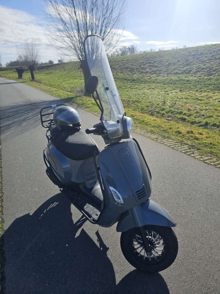 DJJD Cashmere EFI Euro5 2021 snorscooter - Uitstekende staat, Ophalen, Zo goed als nieuw, Benzine, Overige merken