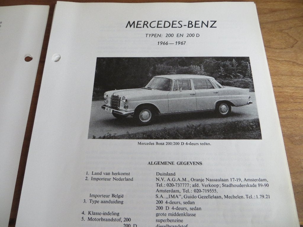 Vraagbaak Mercedes-Benz 200, 200 D W110 Heckflosse 1966-67, Ophalen of Verzenden