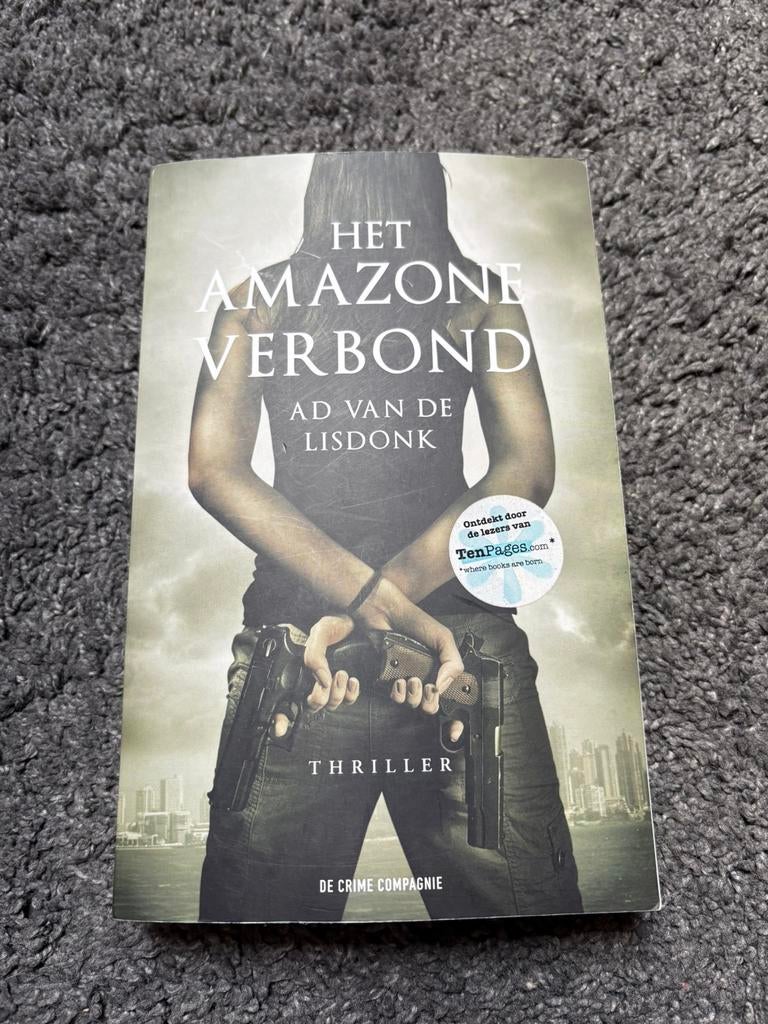 Het Amazone Verbond, Ad van de Lisdonk., Ophalen of Verzenden, Zo goed als nieuw