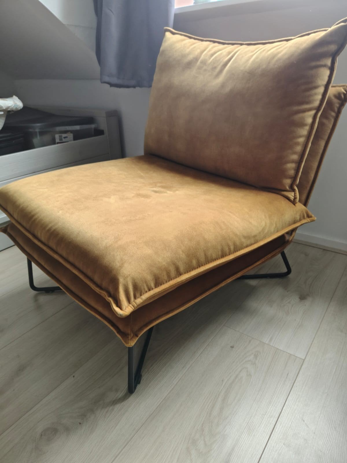 Comfortabele okergele fauteuil, Ophalen, Modern, Comfortabel, Gebruikt, 75 tot 100 cm