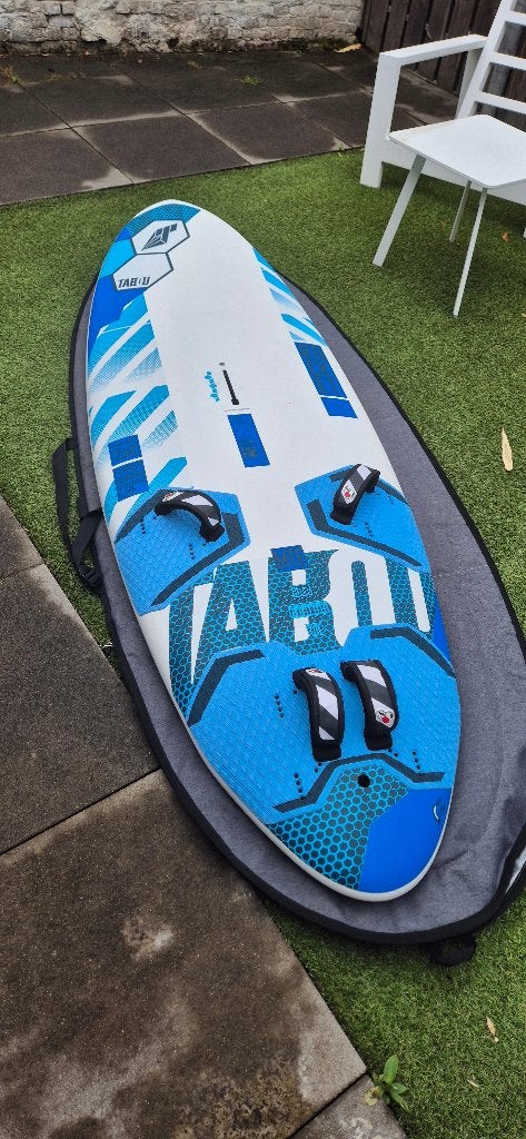 Complete windsurf set Tabou Rocket Severne NCX, Ophalen, Minder dan 250 cm, 6.5 m² tot 8 m², Zo goed als nieuw