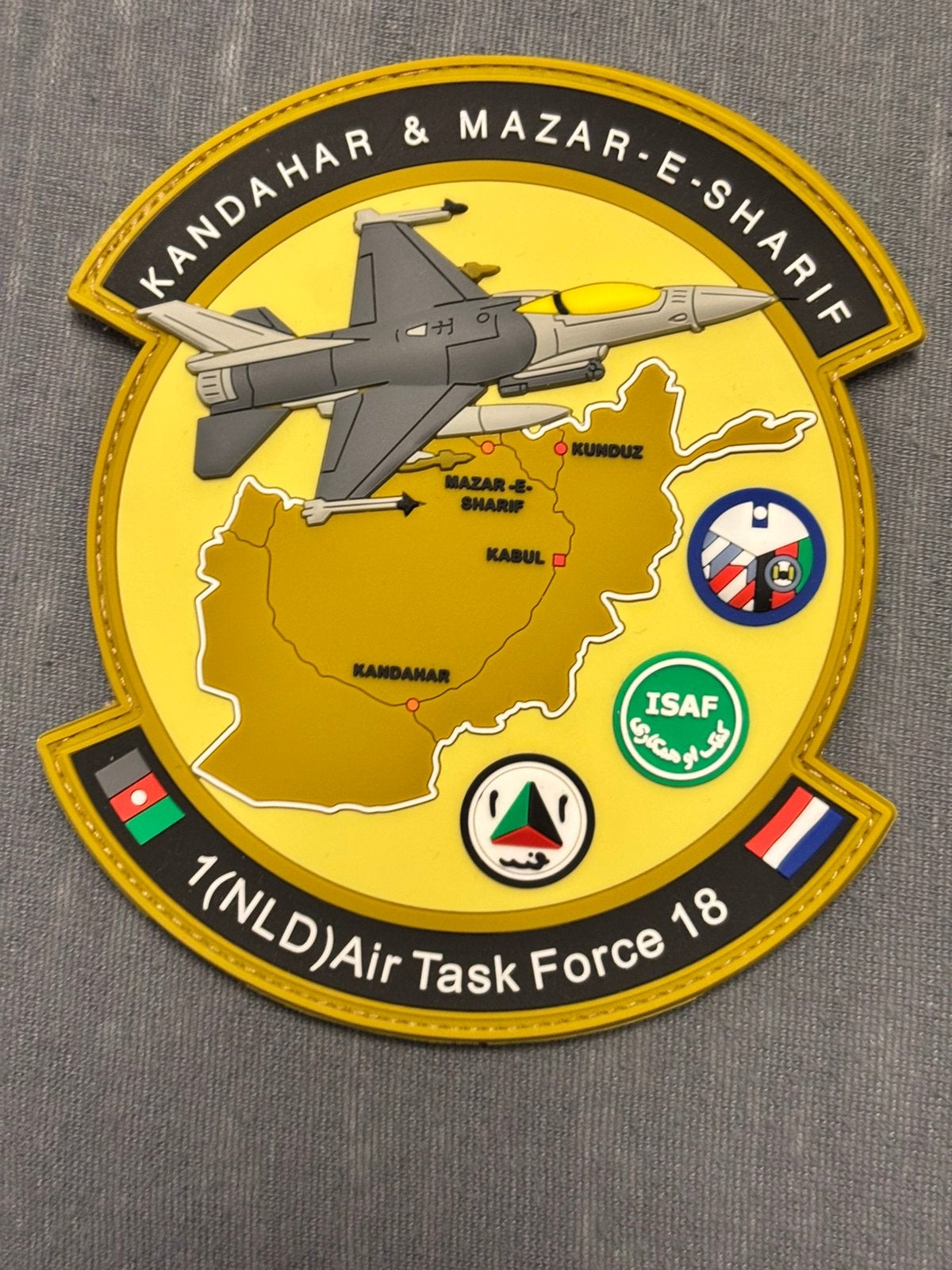 Pvc embleem F-16 Kandahar air task force 18 ISAF, Verzamelen, Verzenden, Luchtmacht, Nederland, Embleem of Badge