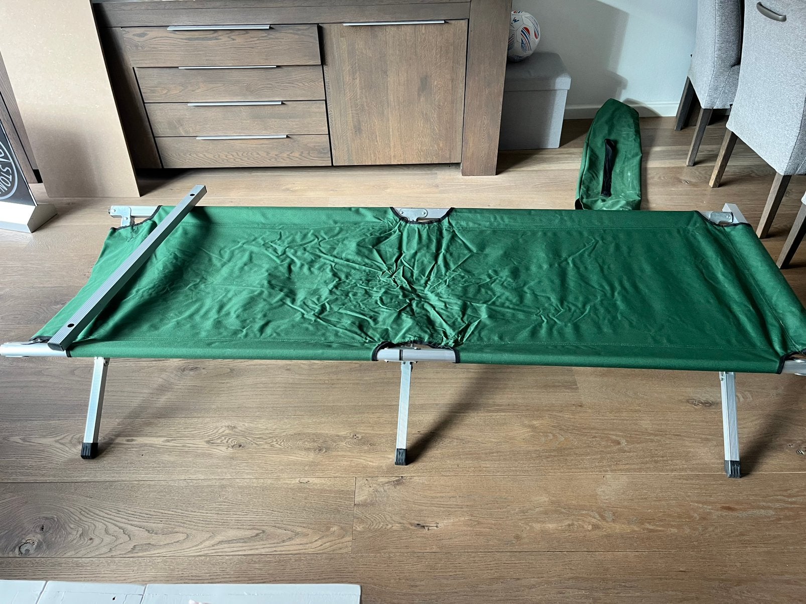 Veldbed opllapbaar in hoes, Ophalen of Verzenden, Zo goed als nieuw, Rotan