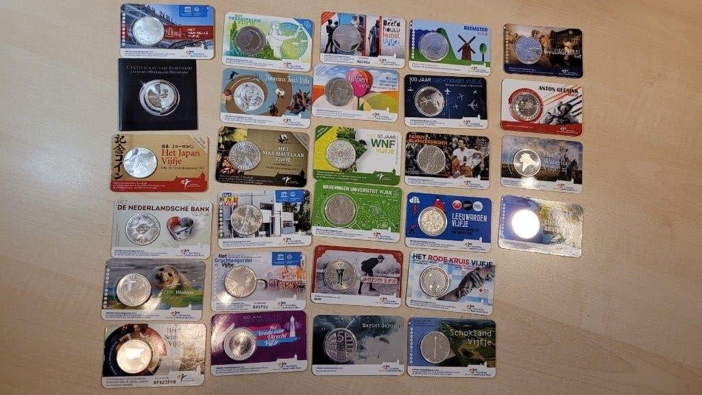 Waterloo, Max Havelaar, Japan, WNF, Tulpen, Wadden Vijfje, Ophalen of Verzenden, Overige landen, 5 euro, Losse munt