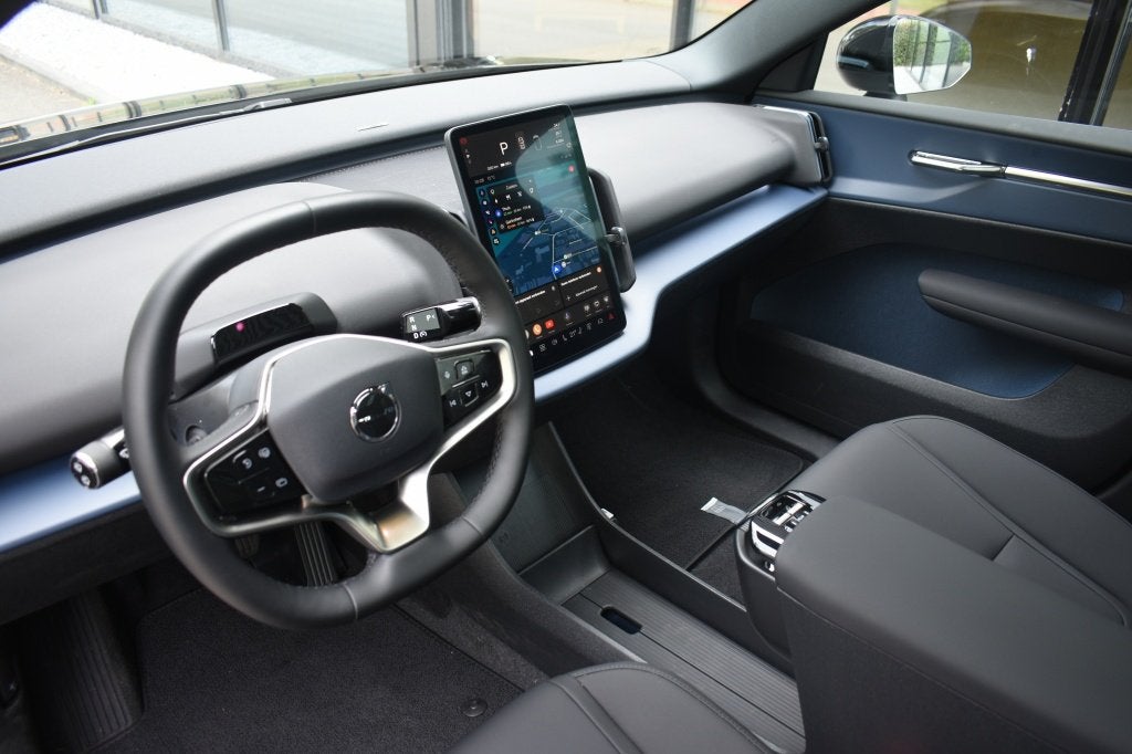 Volvo EX30 Twin Performance 428pk/69kWh Ultra Black Edition, Auto's, 0 cilinders, Gebruikt, EX30, Zwart