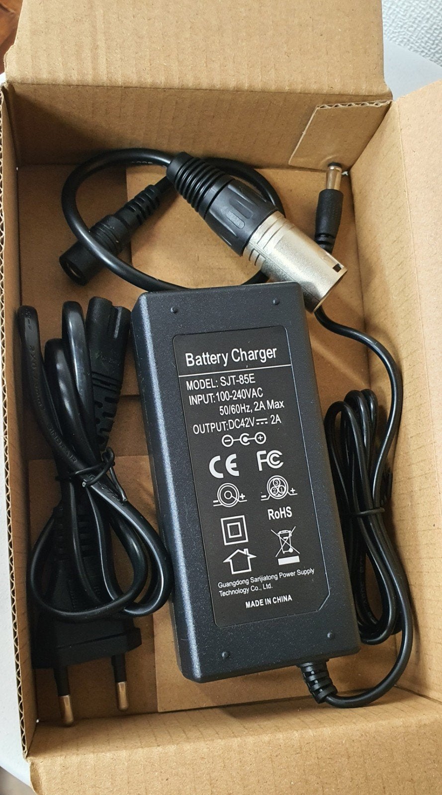 Nieuwe 4-pins oplader voor elektrische fiets 42V 2A, Nieuw