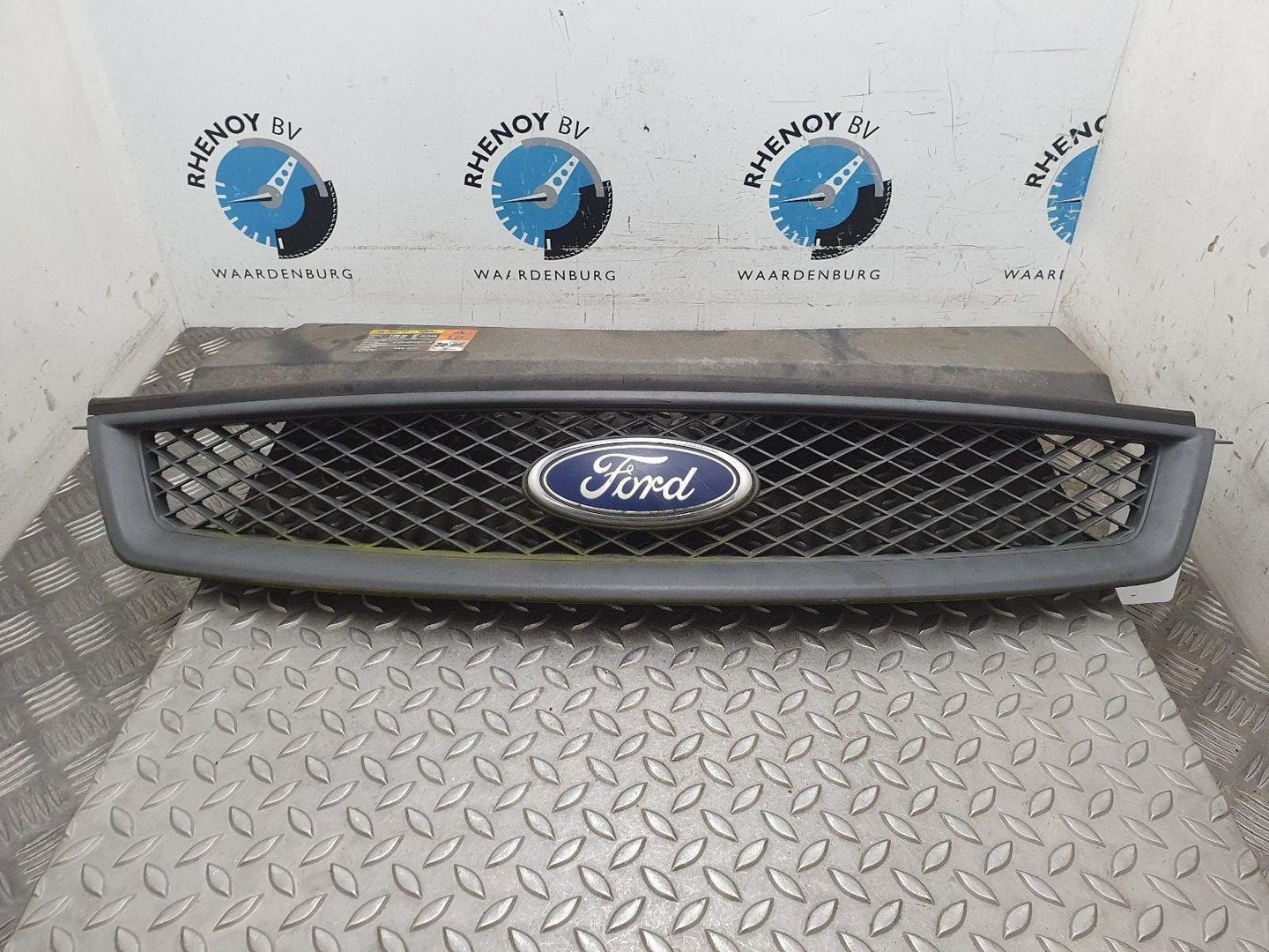 FORD FOCUS GRILLE 2006, Auto-onderdelen, Ophalen of Verzenden, Gebruikt, Stiba lid