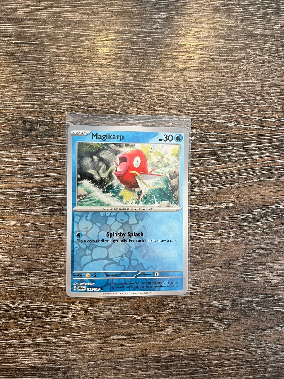 Magikarp MEW 129/165 reverse holo, Hobby en Vrije tijd, Verzamelkaartspellen | Pokémon, Ophalen of Verzenden, Zo goed als nieuw