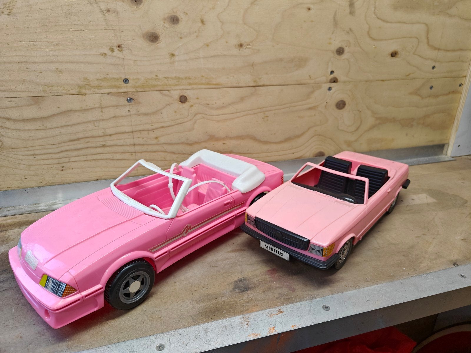 2 Vintage Barbie/Poppen Auto's - Roze Cabrio's (1983/1993), Verzamelen, Ophalen of Verzenden, Gebruikt