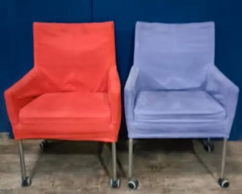 2 gekleurde stoelen op wielen, Huis en Inrichting, Stoelen, Ophalen, Gebruikt, Twee, Overige materialen