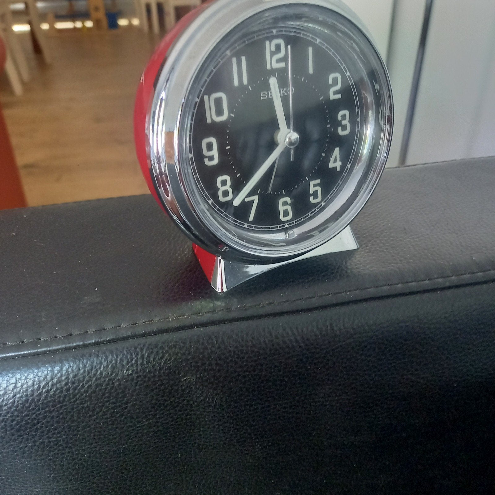 Vintage Look Seiko Wekker (Rood/Zilver) Stille Wijzer, Witgoed en Apparatuur, Wekkers, Ophalen of Verzenden