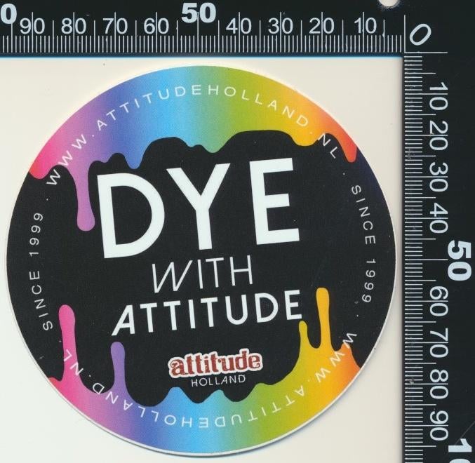 Sticker: Attitude Holland - Dye with attitude, Ophalen of Verzenden, Zo goed als nieuw, Bedrijf of Vereniging