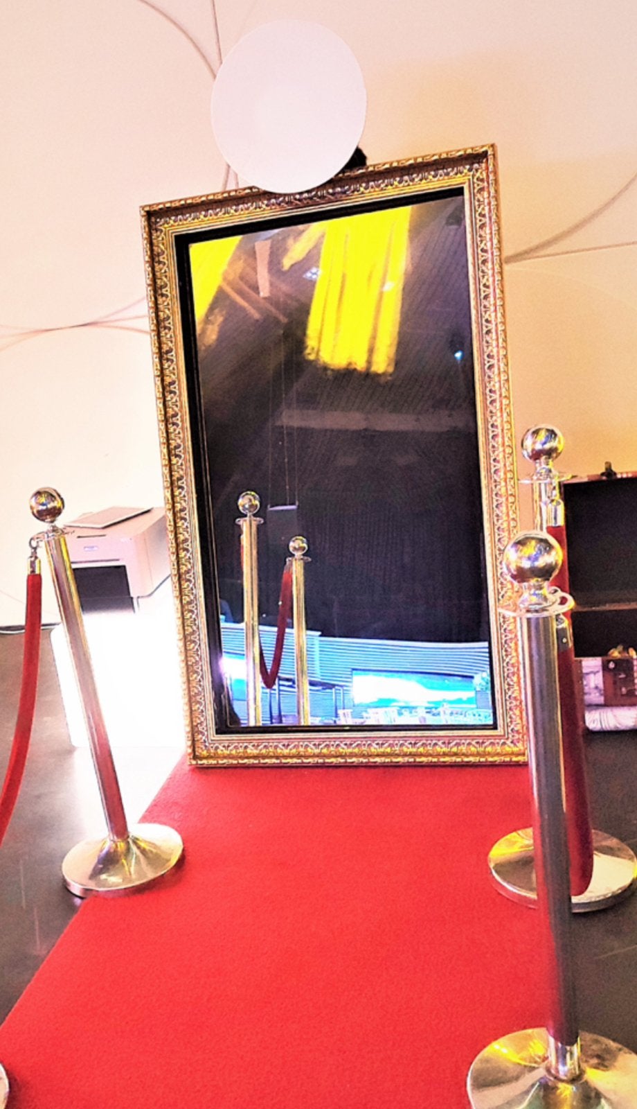 Photobooth met gouden afzetpalen, Ophalen, Gebruikt, Feestartikel, Overige