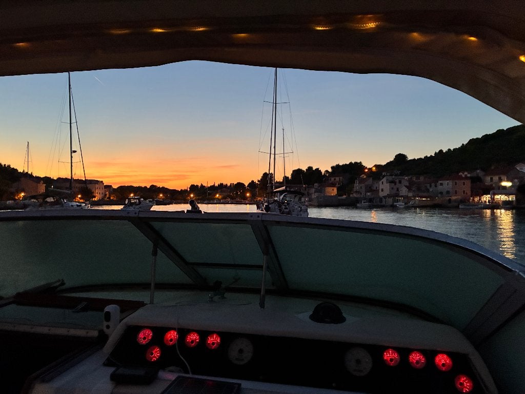 SeaRay Sundancer 270, 9 m, Gebruikt, Binnenboordmotor, 100 cm