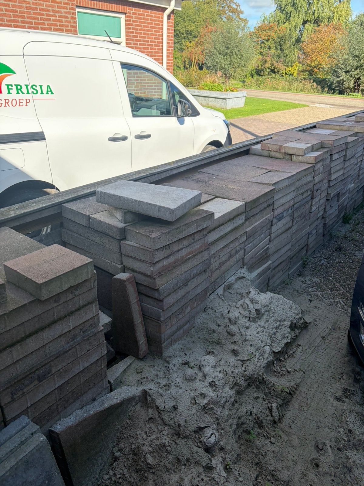 Gratis diverse tegels ophalen. Alles moet mee, Ophalen, Gebruikt, Beton, Terrastegels