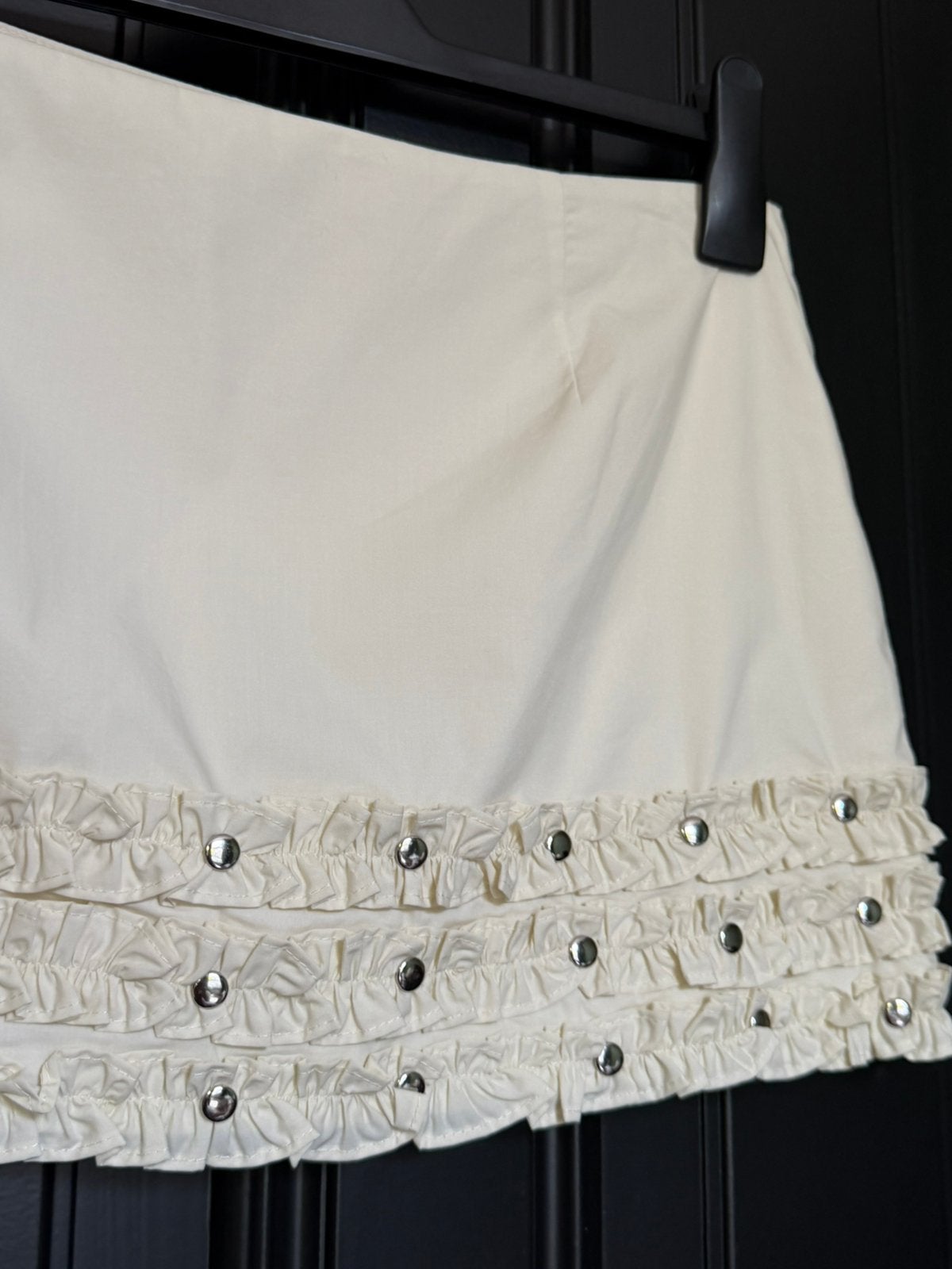 Zara beige wit ecru minirok met ruches en studs, Beige, Nieuw, Ophalen of Verzenden, Maat 36 (S)