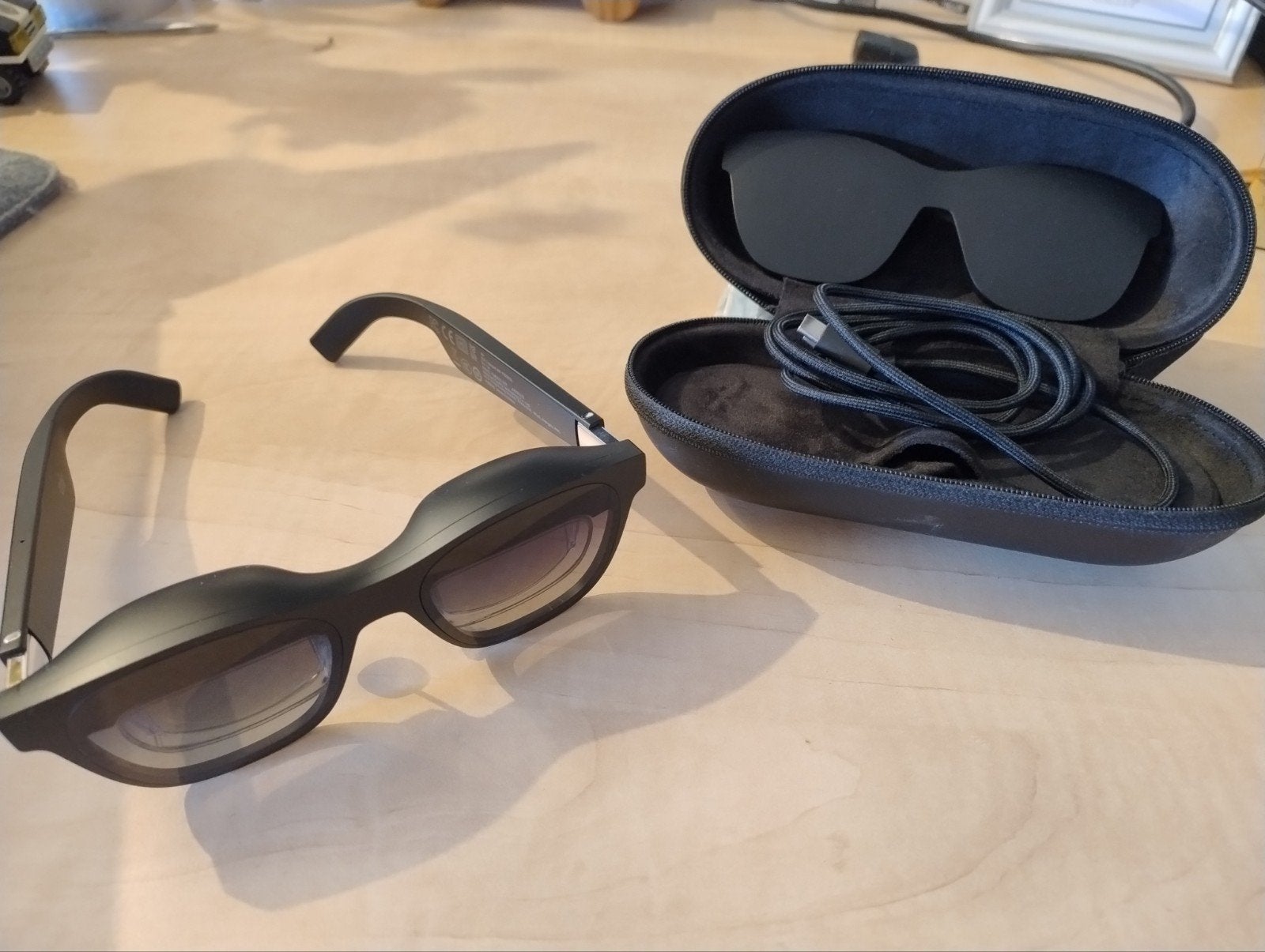 XREAL Air AR-bril, originele verpakking, Ophalen of Verzenden, Zo goed als nieuw, VR-bril, Overige platformen