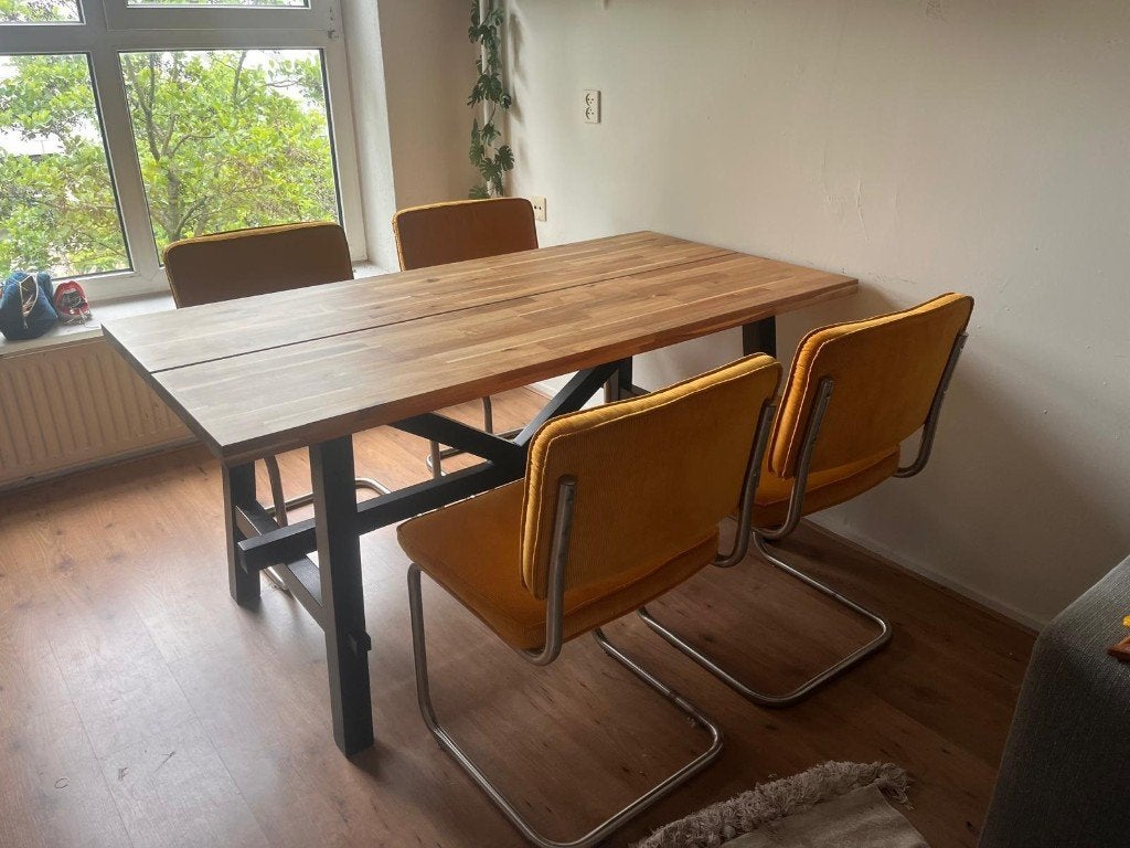 Ikea SKOGSTA tafel 160x81 met stoelen, Huis en Inrichting, Tafels | Eettafels, Ophalen, 50 tot 100 cm, Zo goed als nieuw, 150 tot 200 cm