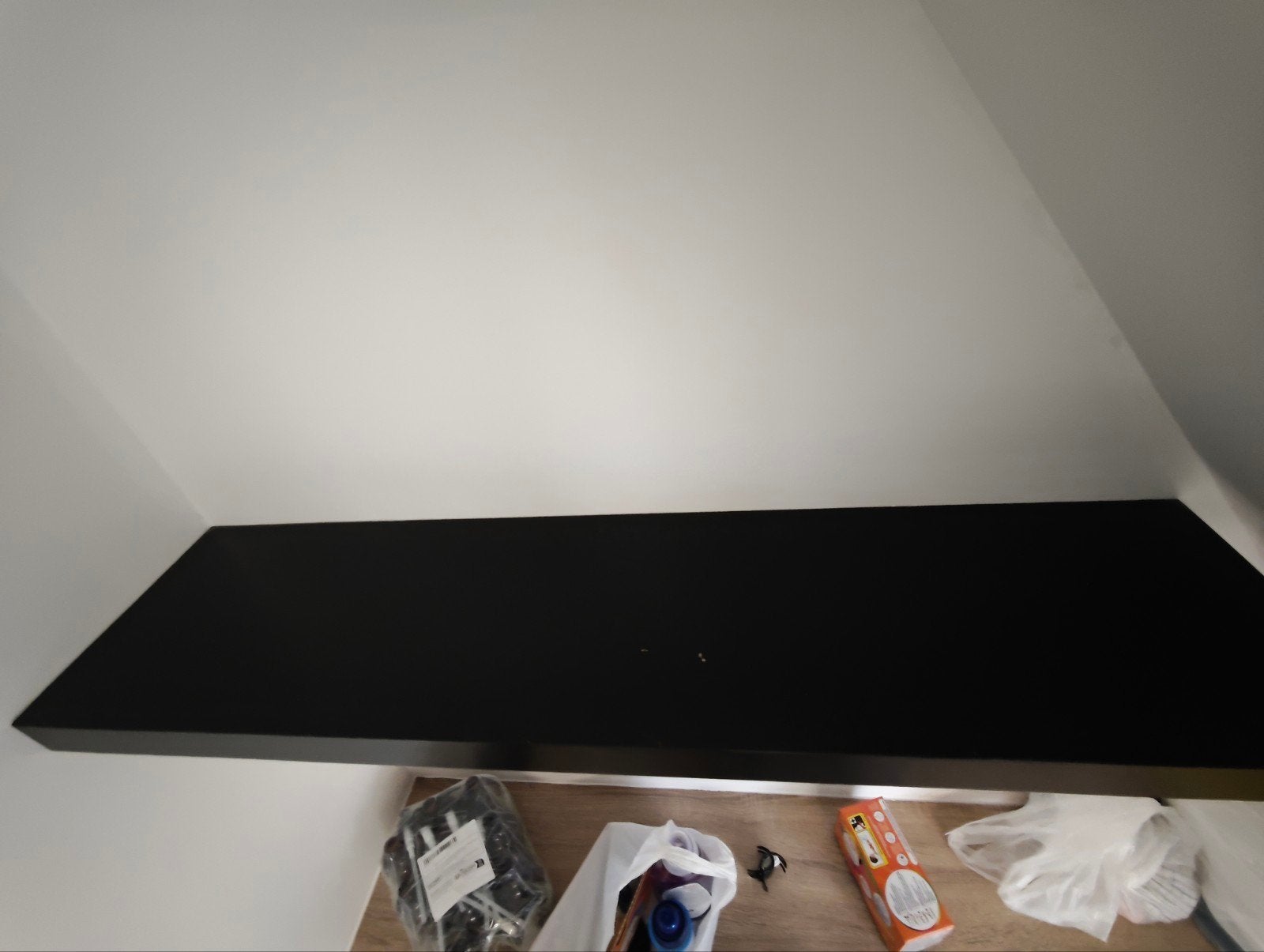 IKEA LACK Wandplank Zwart 110cm (licht beschadigd), Huis en Inrichting, Ophalen, Gebruikt