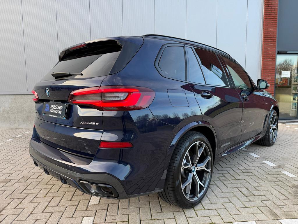 BMW X5 XDrive45e M-Sport|Achterasbesturing|Laser|BTW|SKY|HUD, Blauw, Adaptive Cruise Control, Hybride Elektrisch/Benzine, 2998 cc