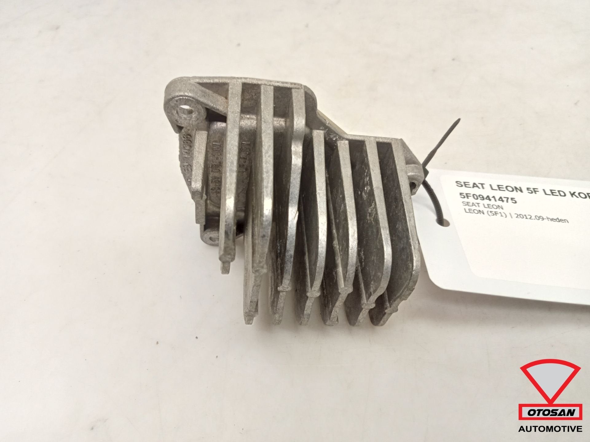 Seat Leon 5F Led Koplamp Module Starter 5F0941475, Gebruikt, Autovia A-2, Km 585 585
08760  Martorell, ES, Ophalen of Verzenden