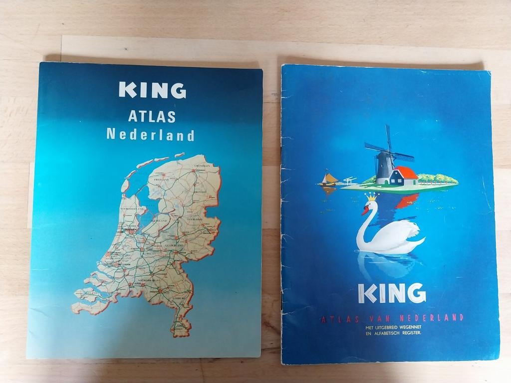 King Atlas van Nederland - 2 stuks, Boeken, Atlassen en Landkaarten, Overige atlassen, Ophalen of Verzenden, Zo goed als nieuw